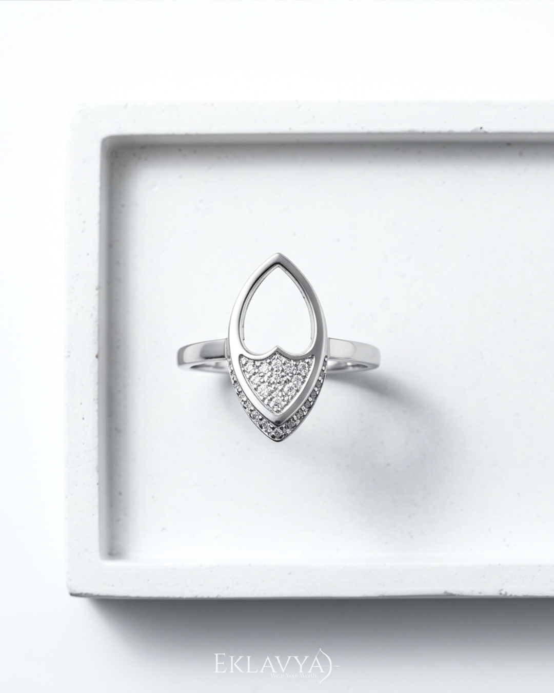 Élaria Grace Ring