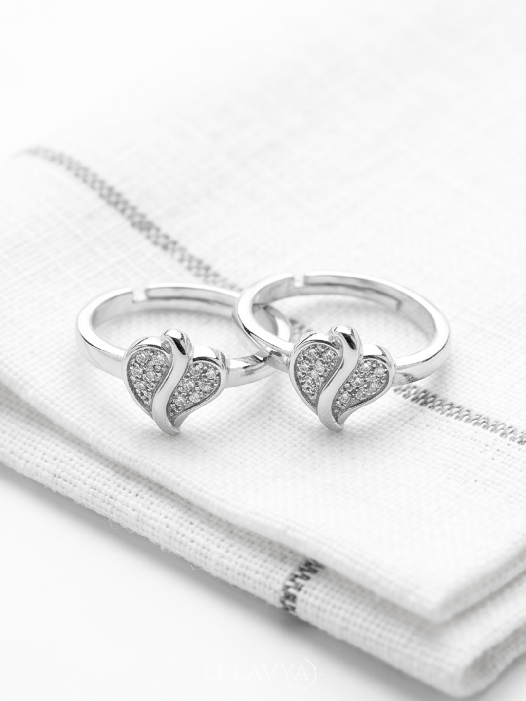 Lunéa Heart Toe Ring