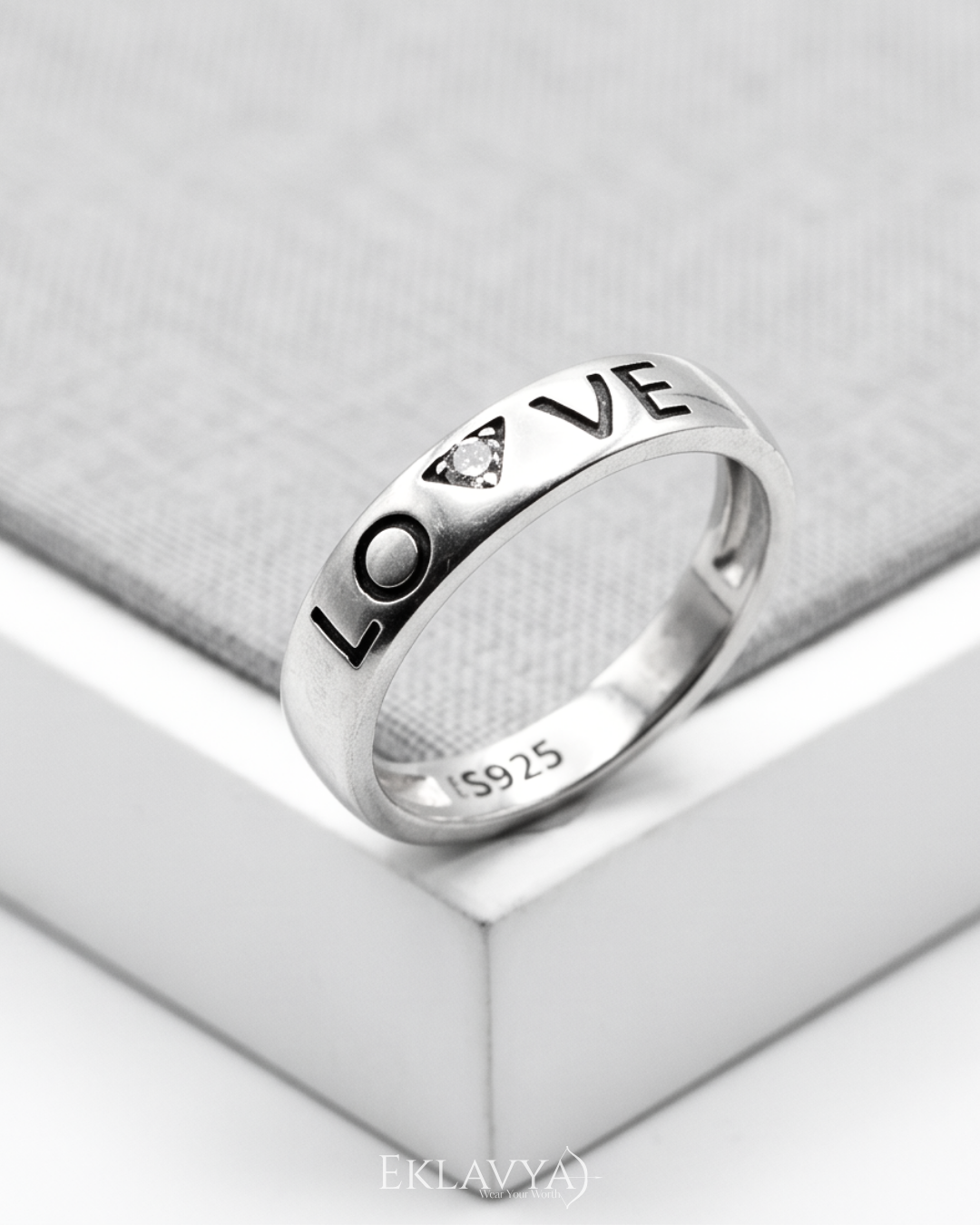 Lovéra Band Ring