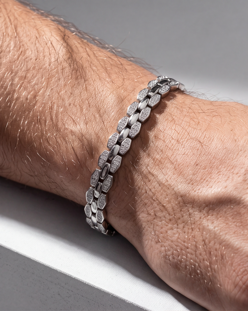 Eklavya Men's Royal Pavé Link Bracelet — catalog image 1