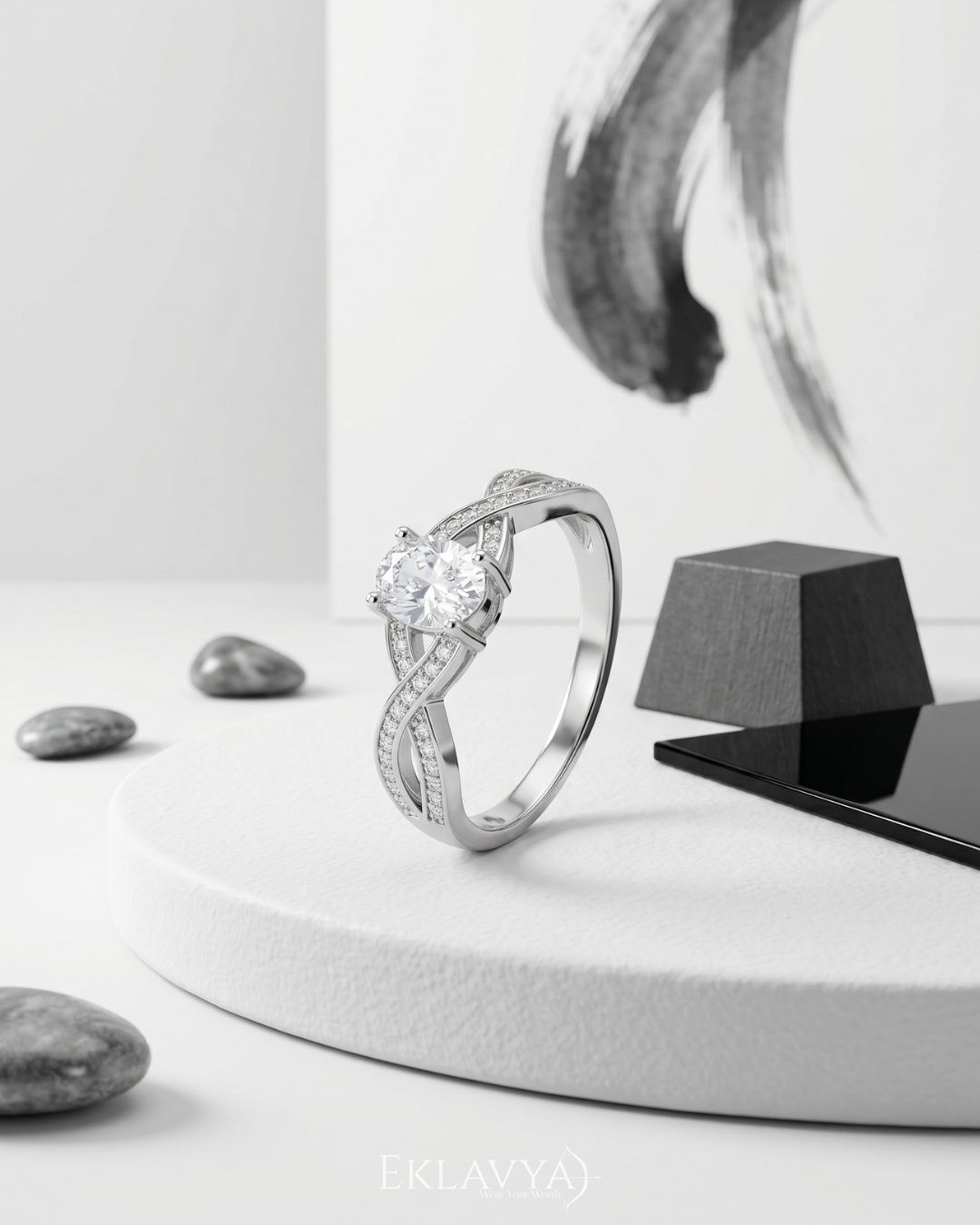 Aurelia Luxe Solitaire Ring
