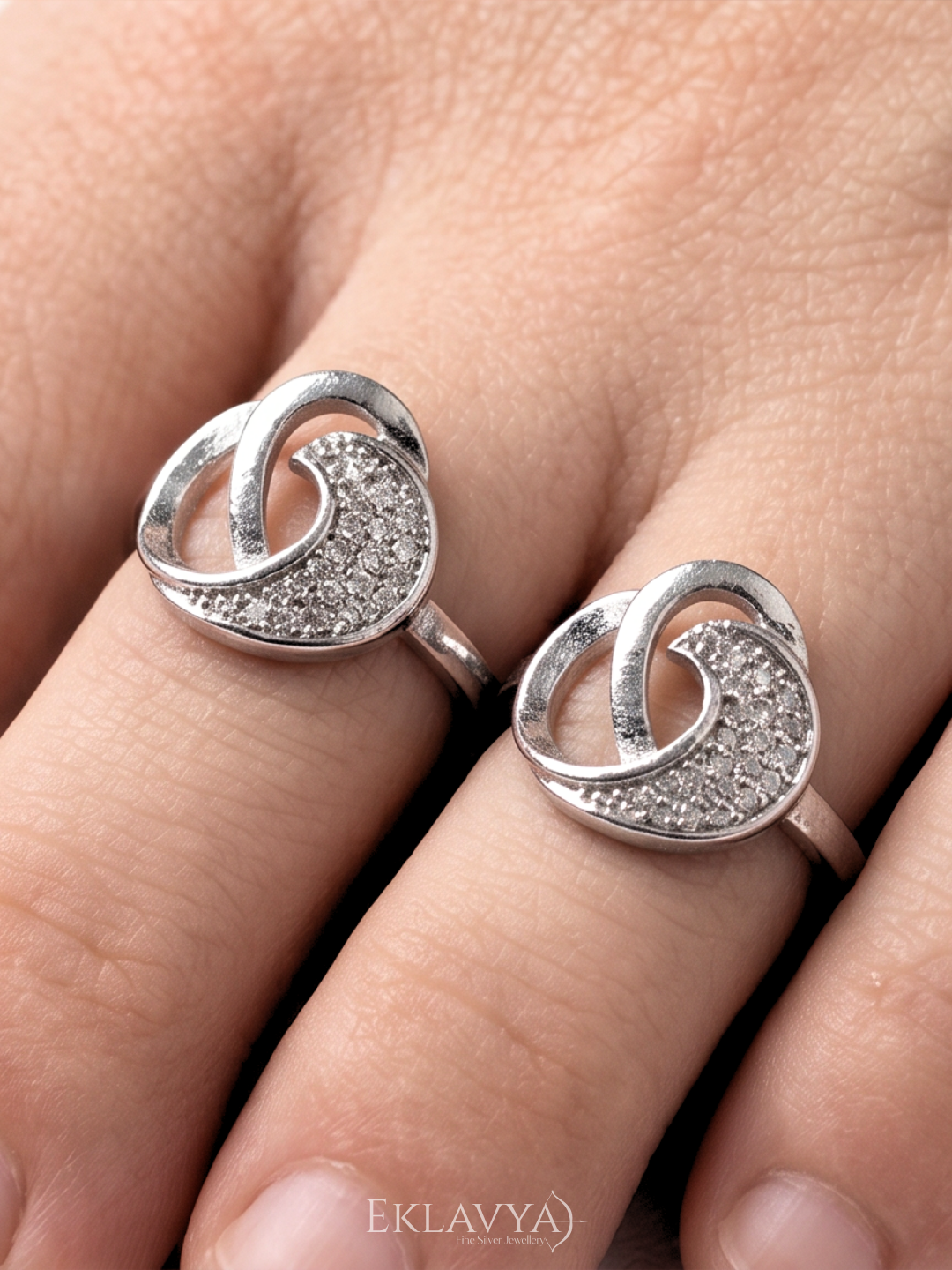 Lunéva Orbit Toe Rings