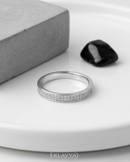 Lunévo Band Ring
