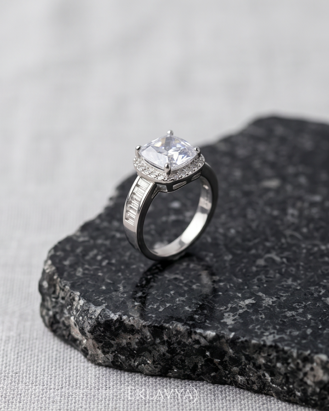 Élantra Royale Ring