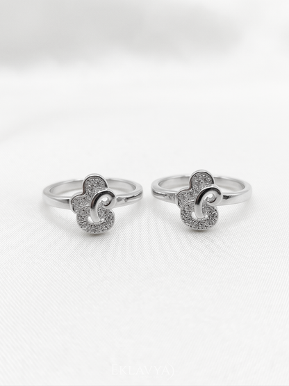 Élanique Twist Toe Ring