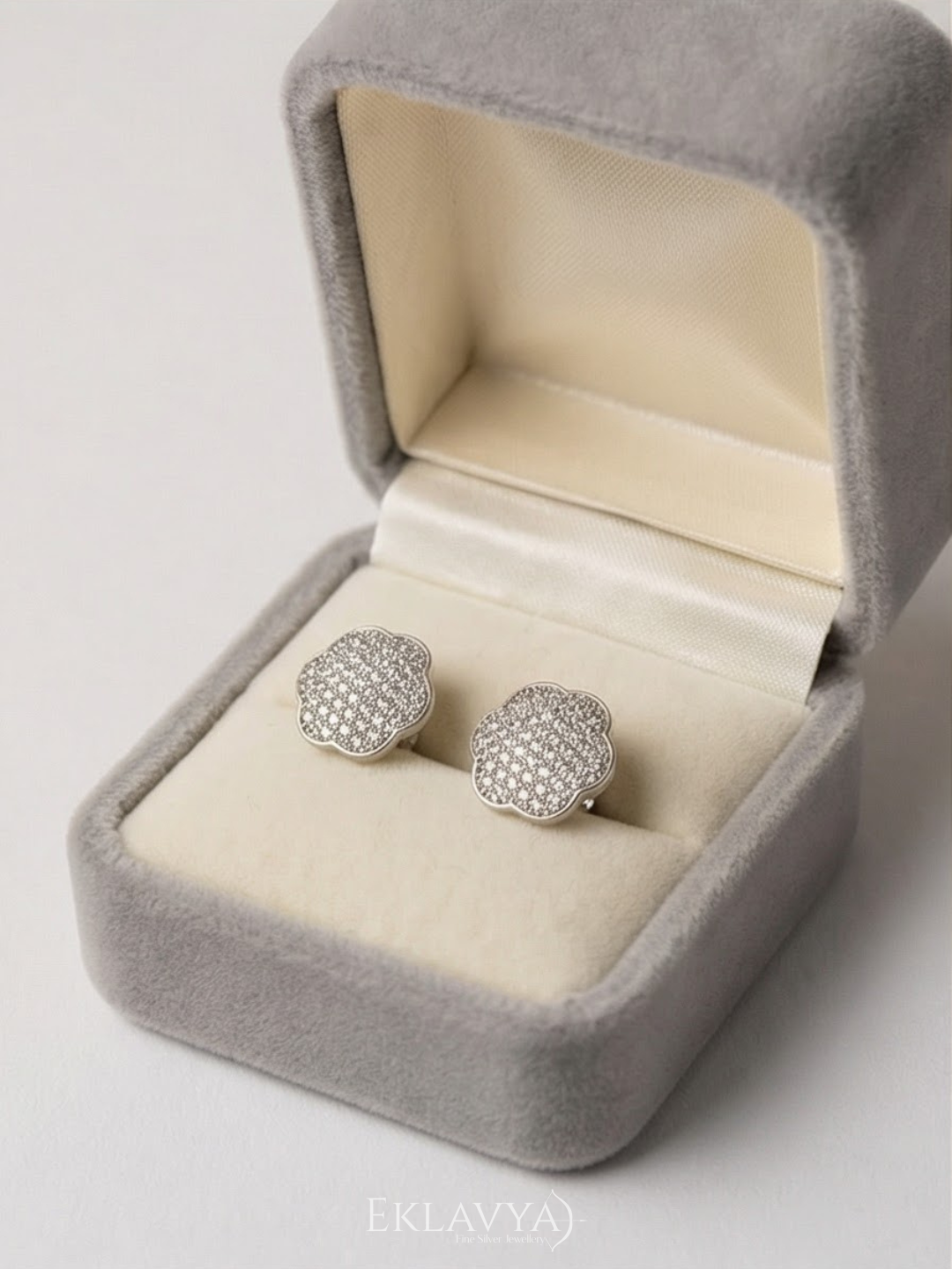 Bloom Studs