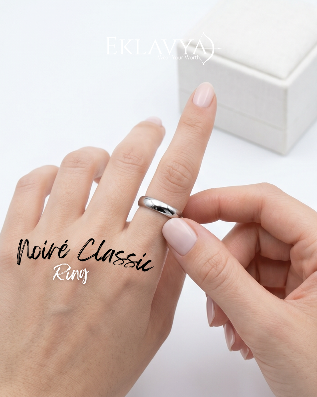 Noiré Classic Band Ring