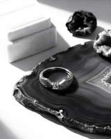 The Solitaire Élan Ring