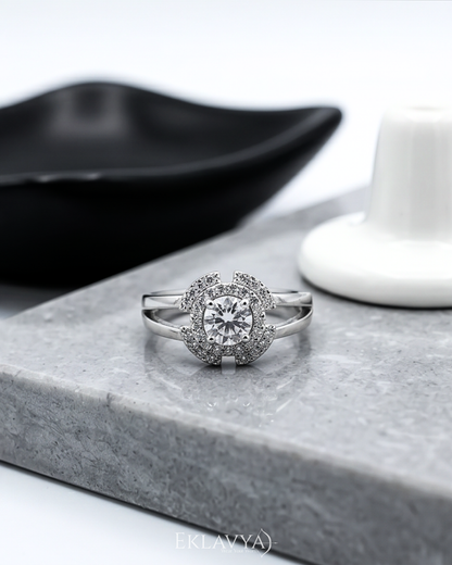 Aurévia Halo Ring