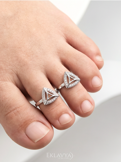 Trinelle Spark Toe Rings