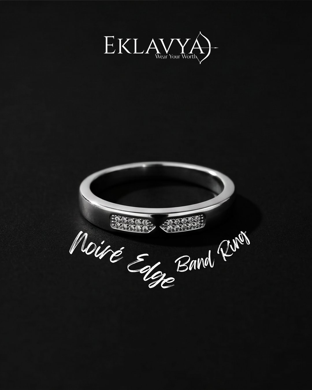 Noiré Edge Band Ring