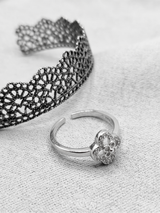 Eklavya Floréa Charm Toe Rings — catalog image 3