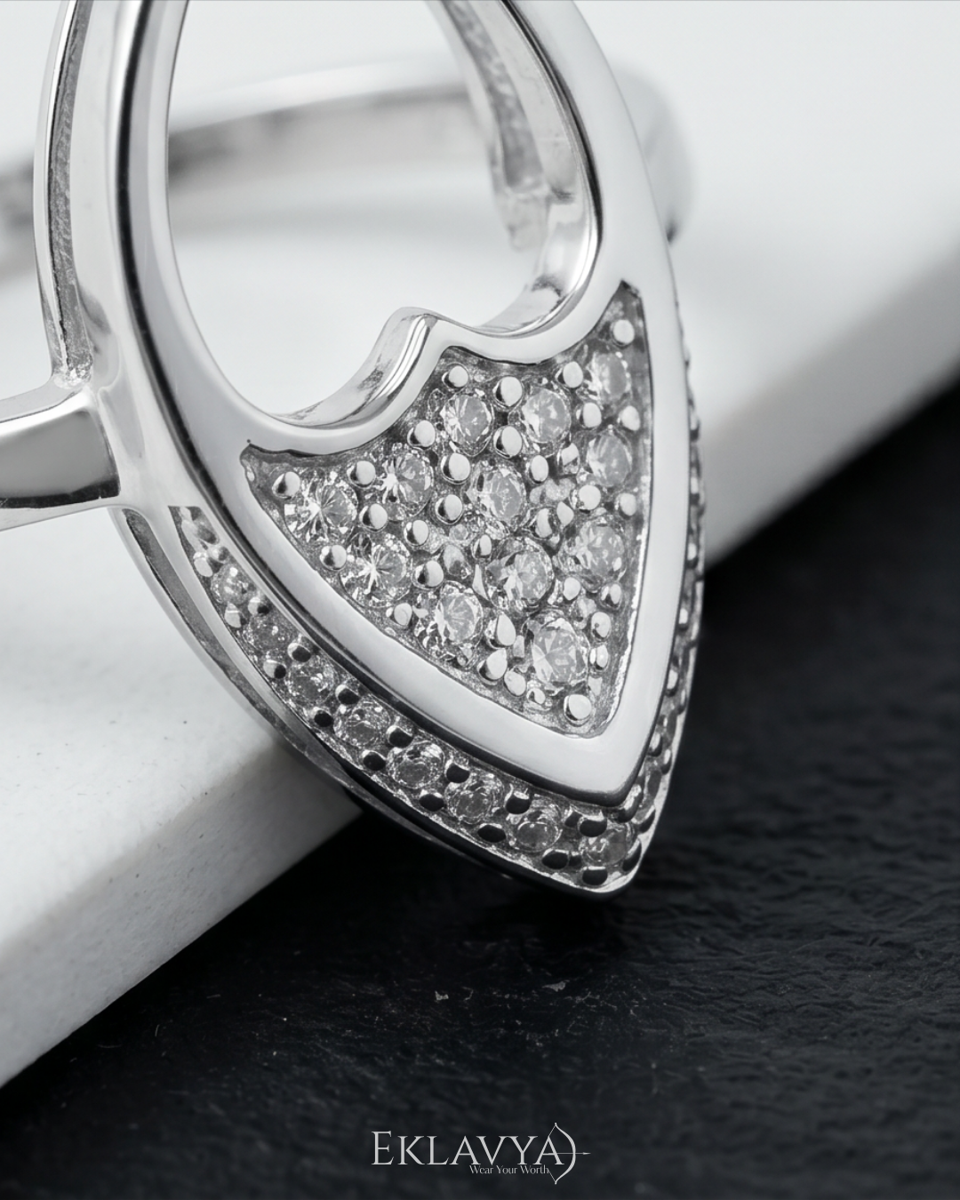 Élaria Grace Ring