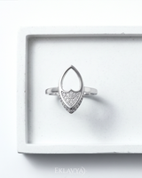 Eklavya Elaria Grace Marquise Ring — catalog image 5