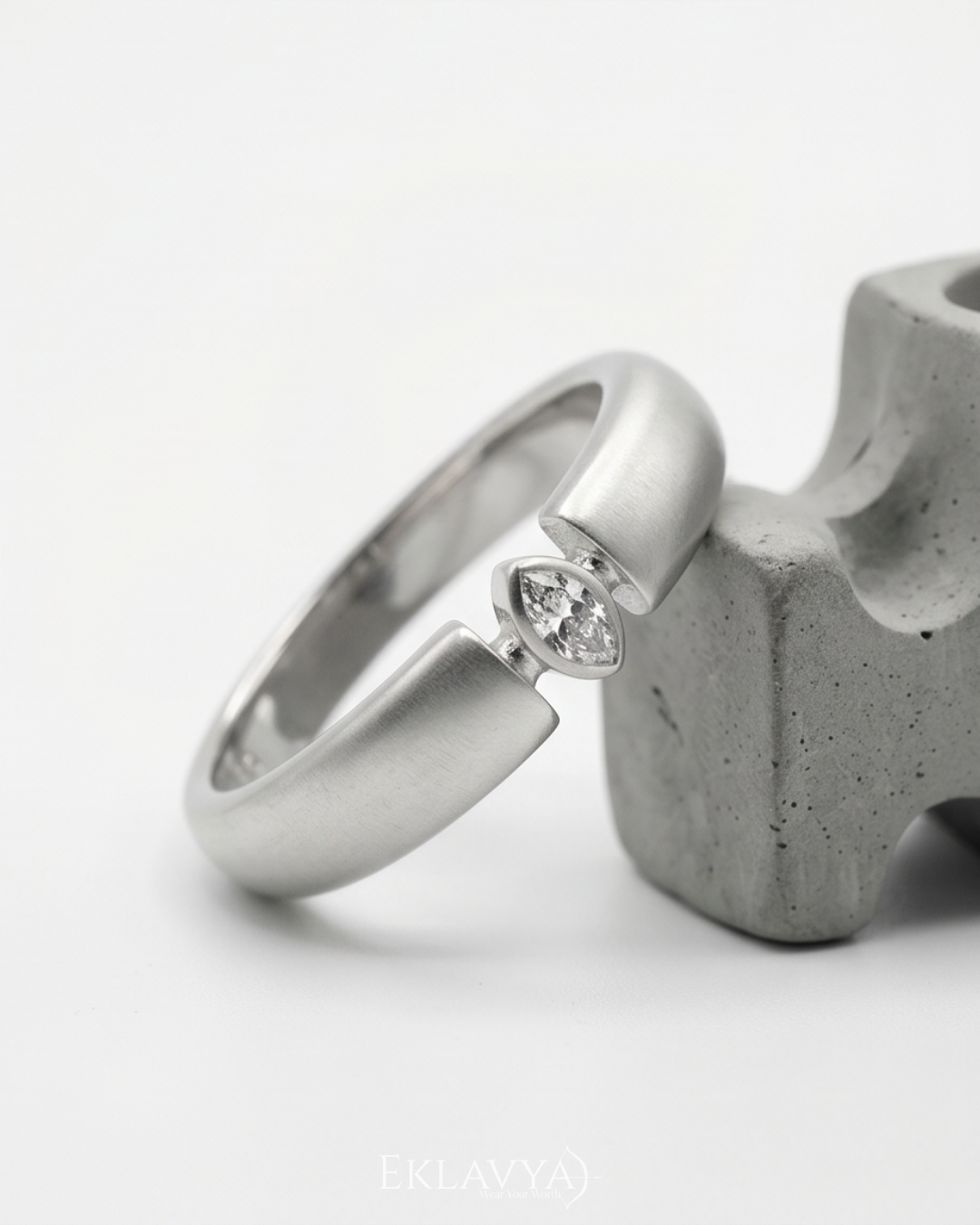 Élanique Muse Ring