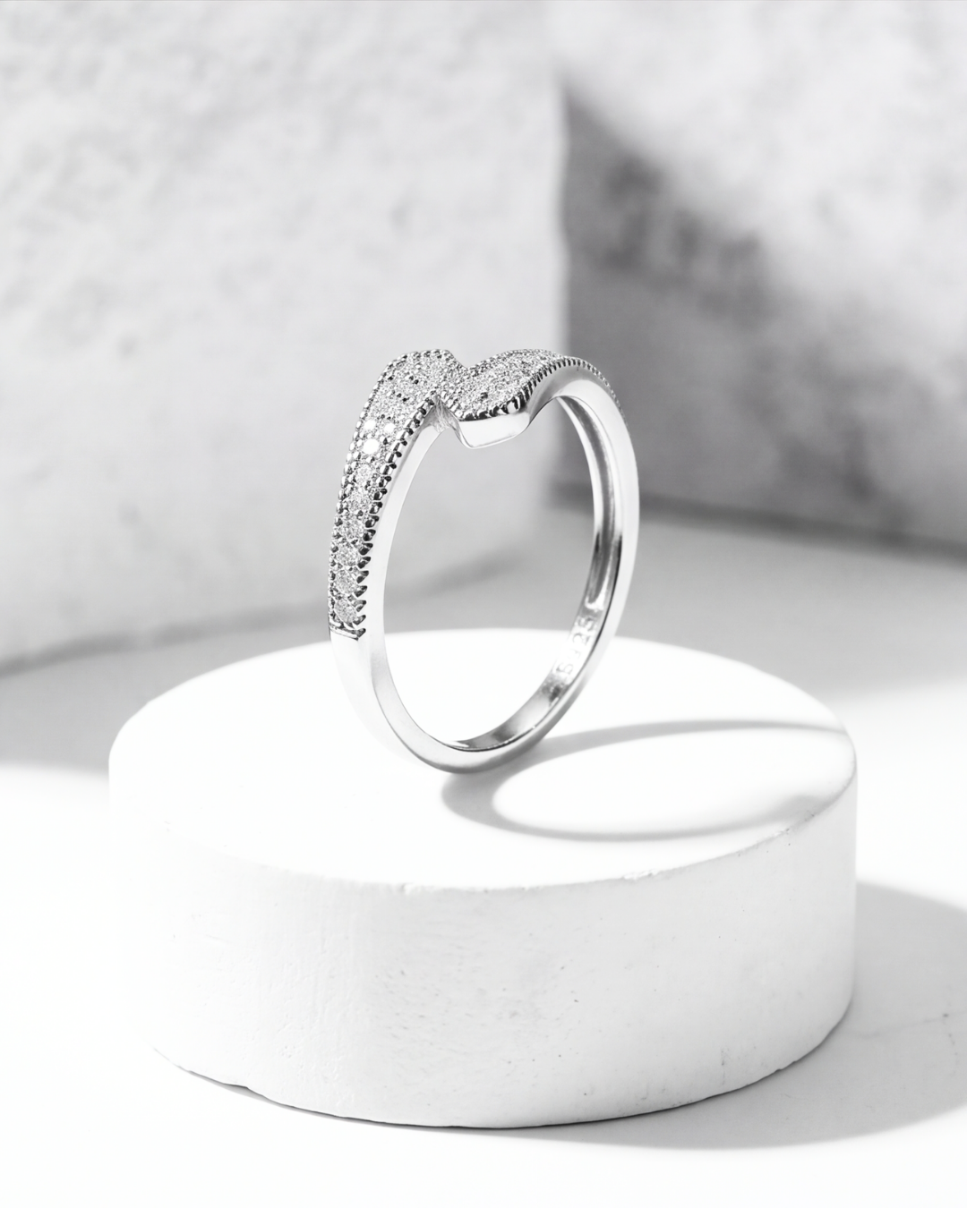 The Veyra Ring