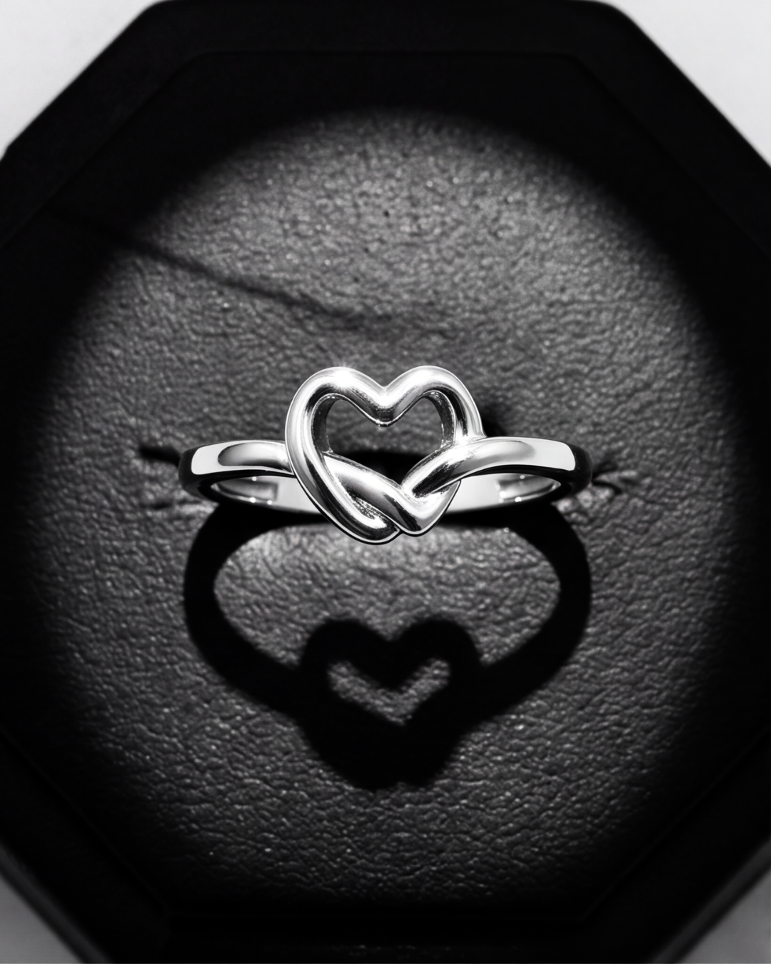 The Amara Heart Ring