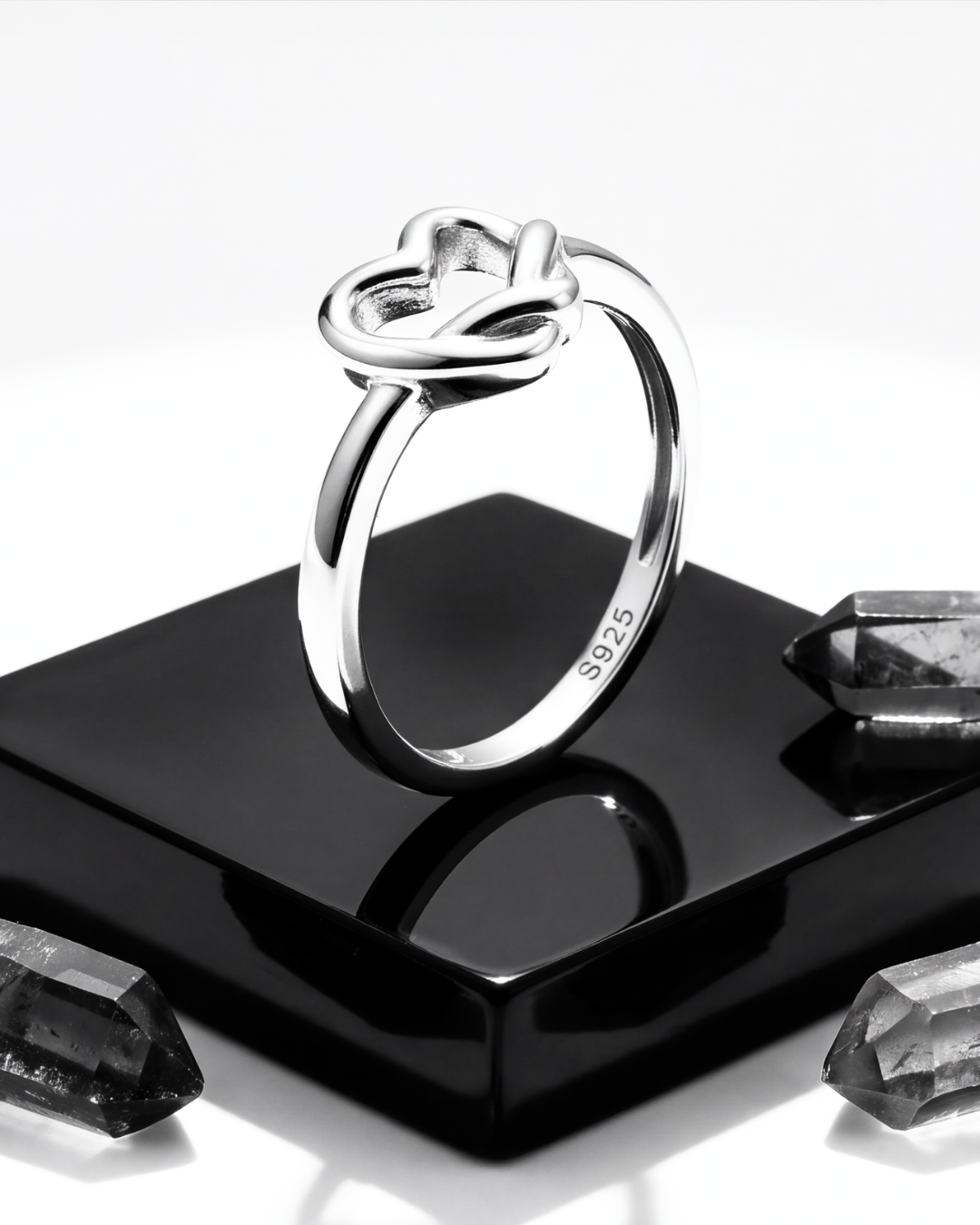 The Amara Heart Ring