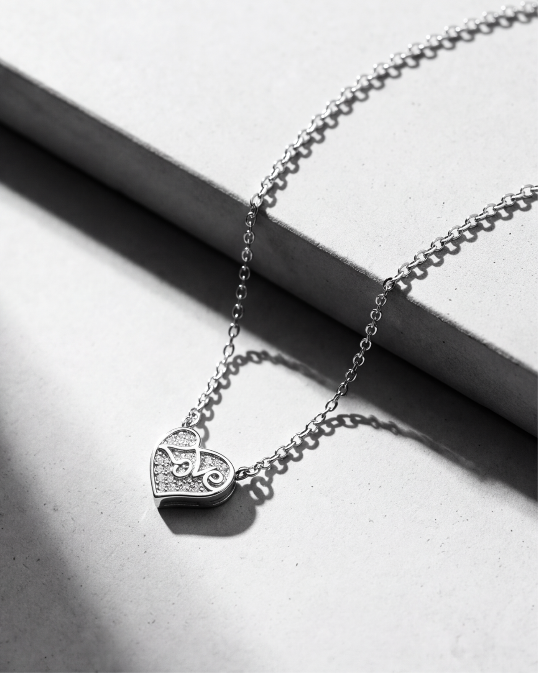 Eterna Heart Necklace