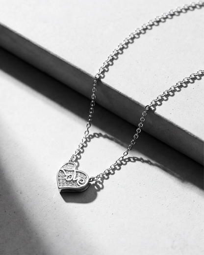 Eterna Heart Necklace