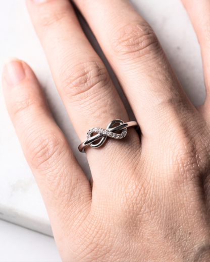 The Everline Infinity Ring