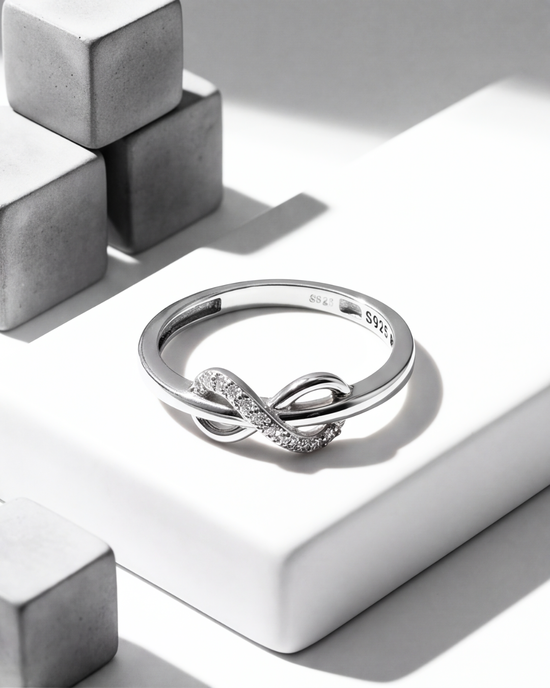 The Everline Infinity Ring