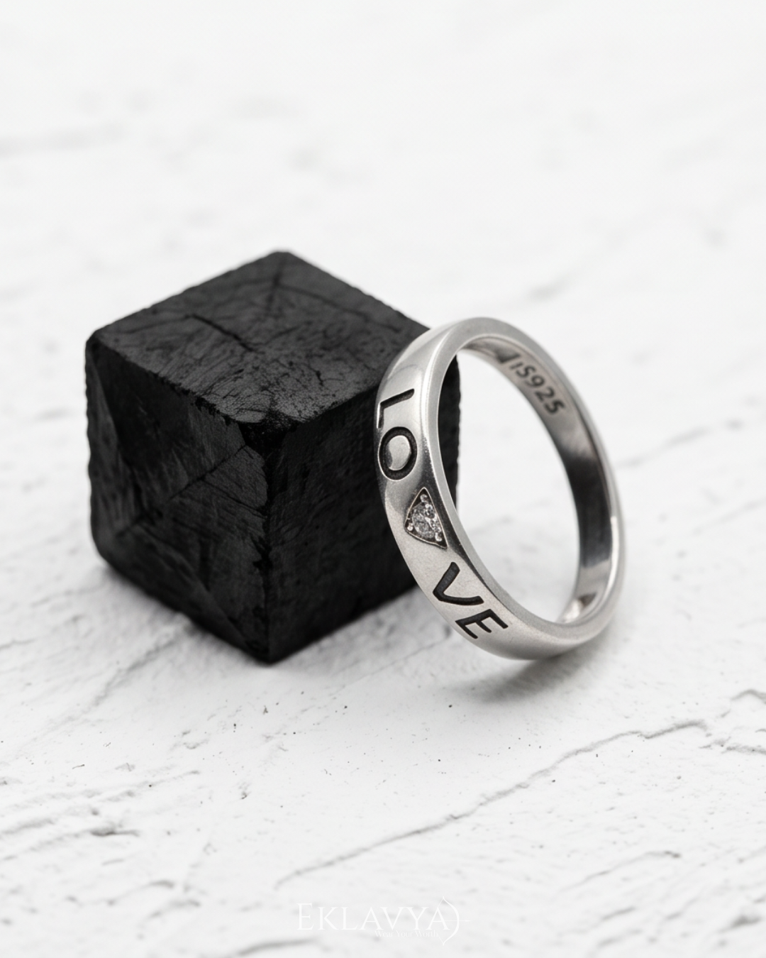 Lovéra Band Ring