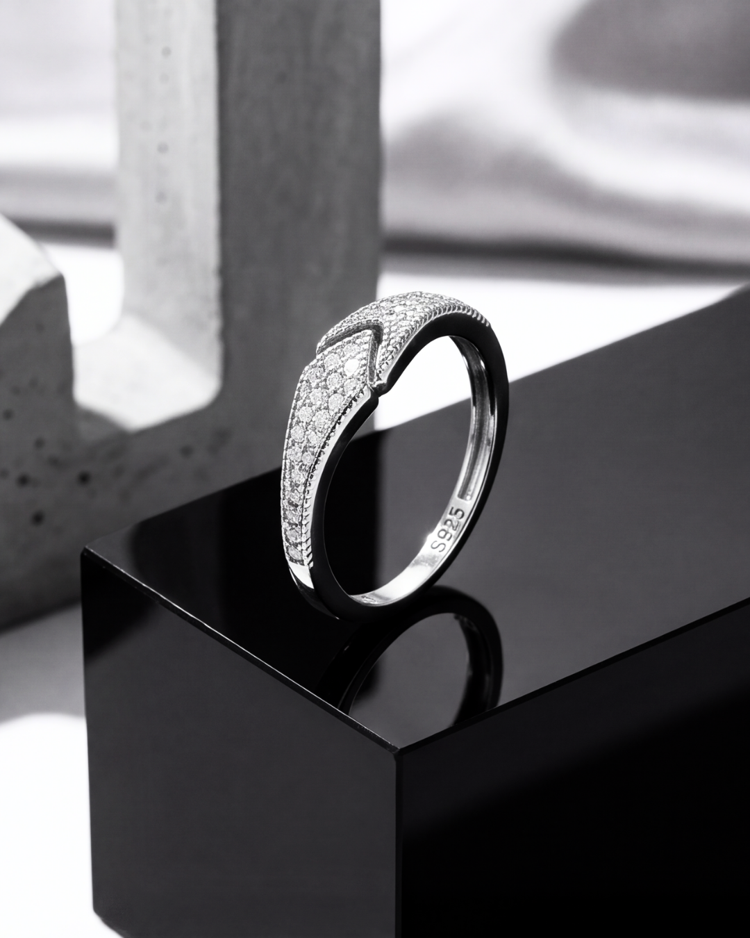 The Everline Pavé Ring