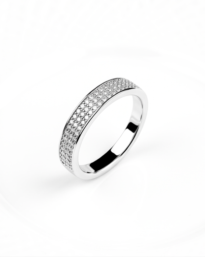 Lunéva Pavé Band Ring