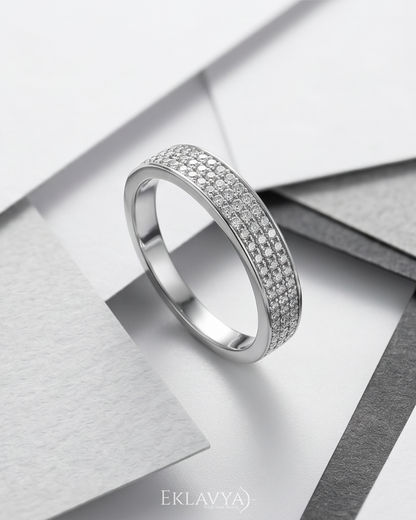 Lunéva Pavé Band Ring