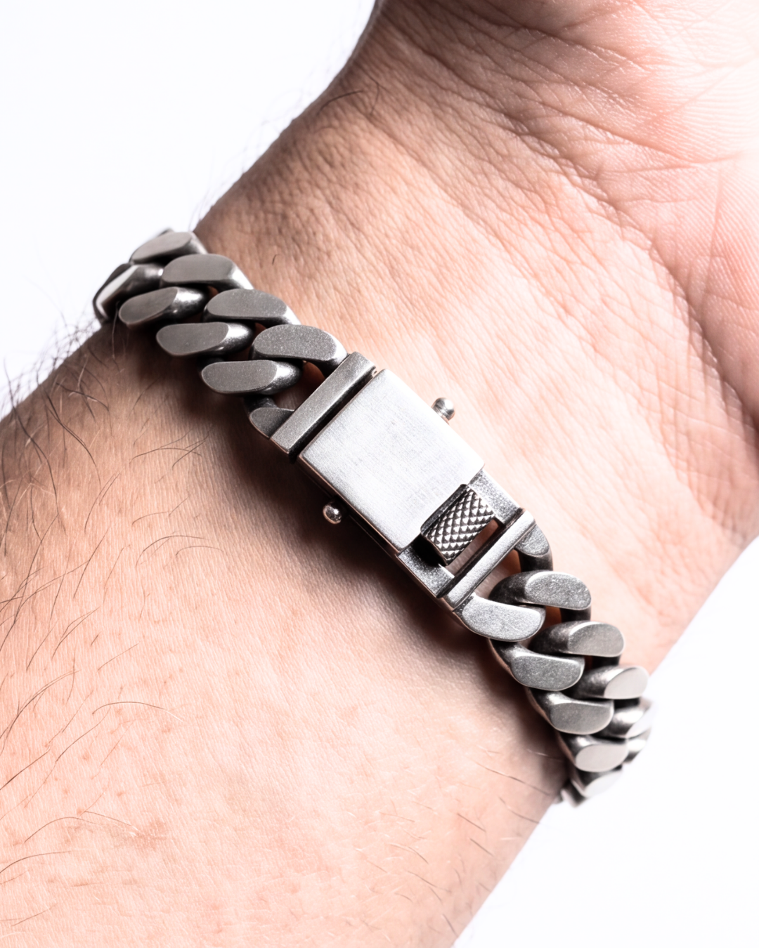 Eklavya Men's Shield Link Bracelet — catalog image 3