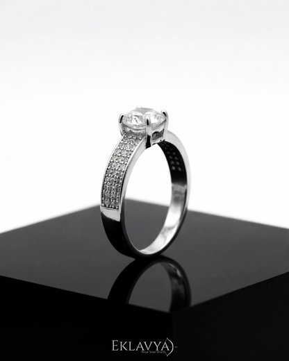 Celesté Royale Solitaire Ring