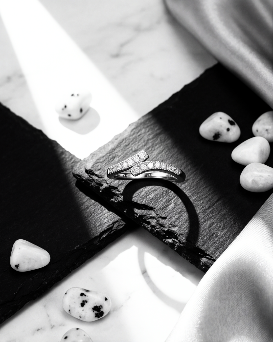 The Veyra Cross Pavé Ring