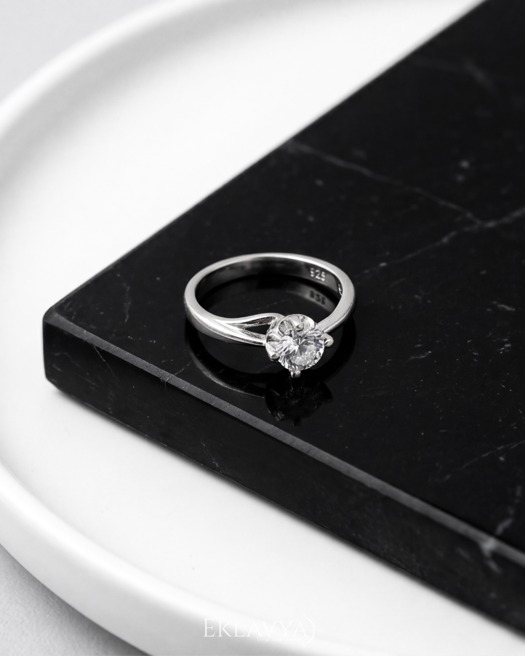 Aurelia Classic Solitaire Ring