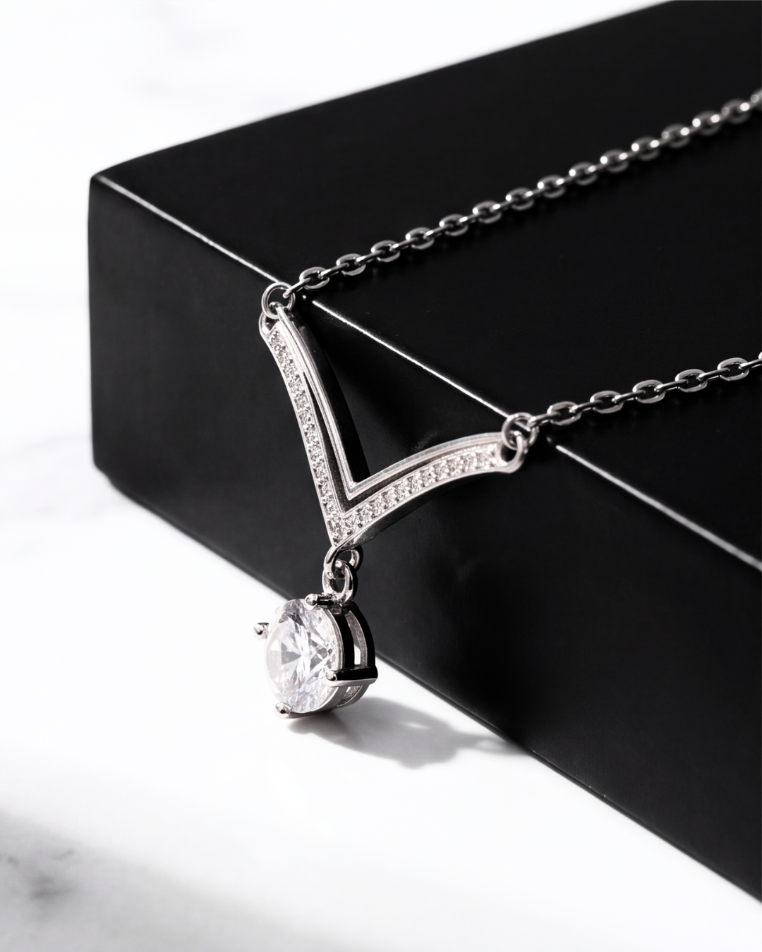 The Veyra Solitaire V Pendant