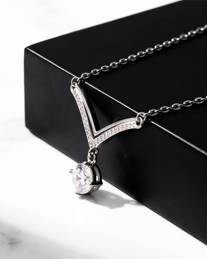 The Veyra Solitaire V Pendant