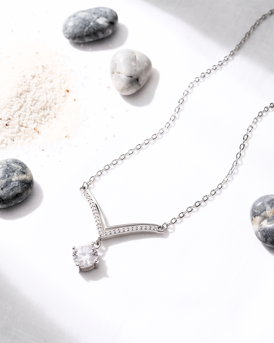 The Veyra Solitaire V Pendant