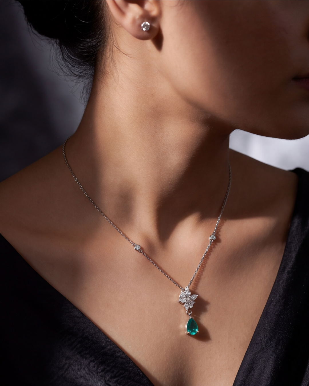 The Emerald Bloom Pendant
