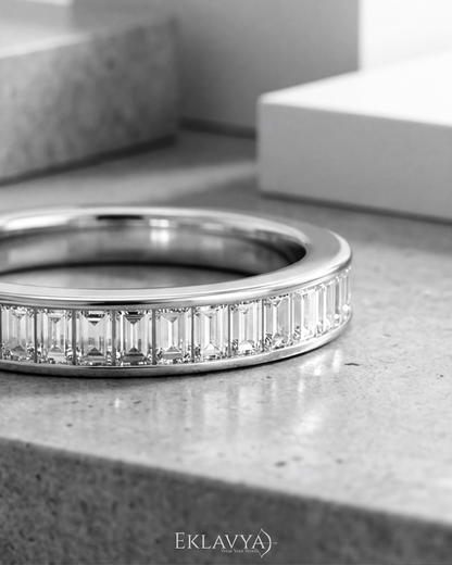 Luminaire Eternity Band