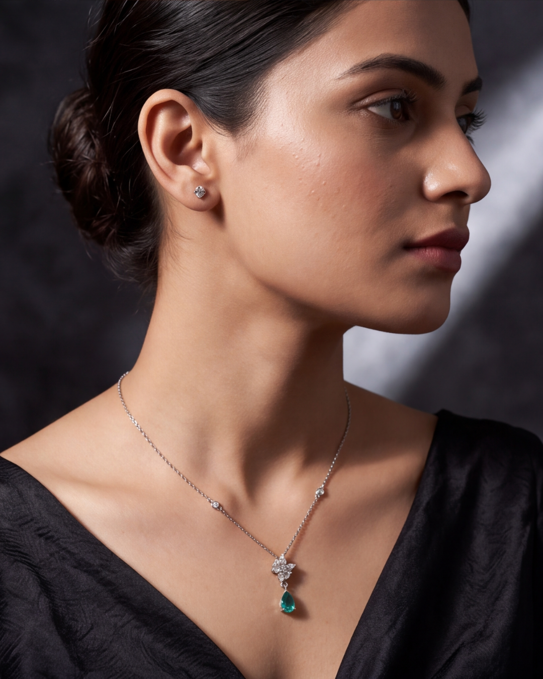 The Emerald Bloom Pendant