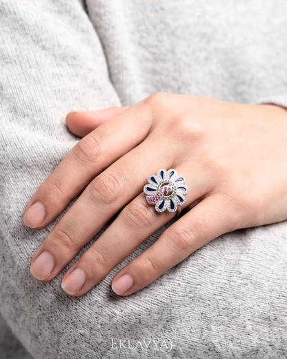 Mayūra Antique Statement Ring