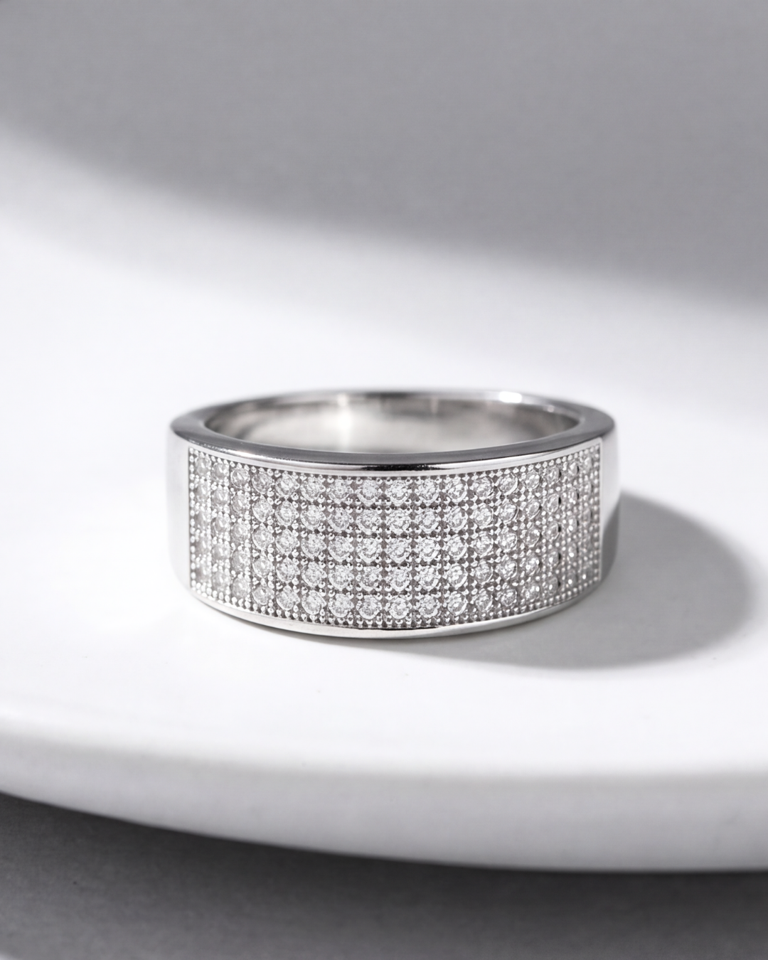Aurora Pavé Band Ring – (5 Rows)
