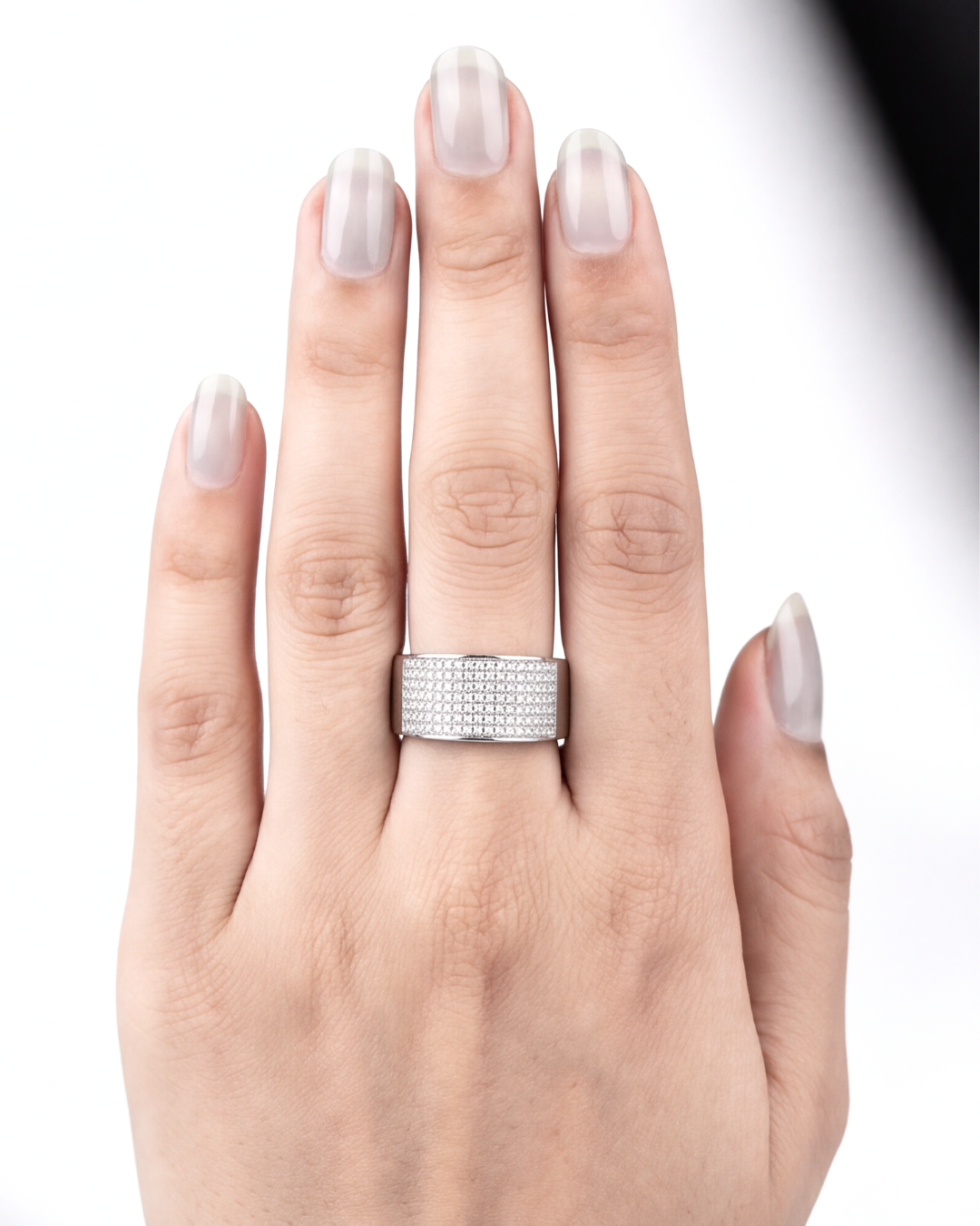 Aurora Pavé Band Ring – (7 Rows)