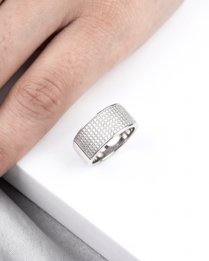 Aurora Pavé Band Ring – (7 Rows)