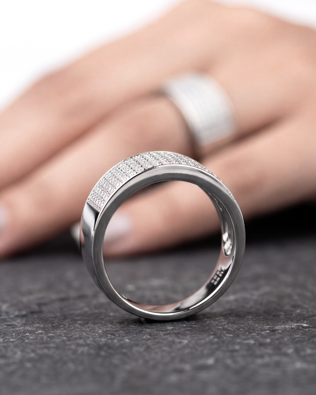 Aurora Pavé Band Ring – (7 Rows)