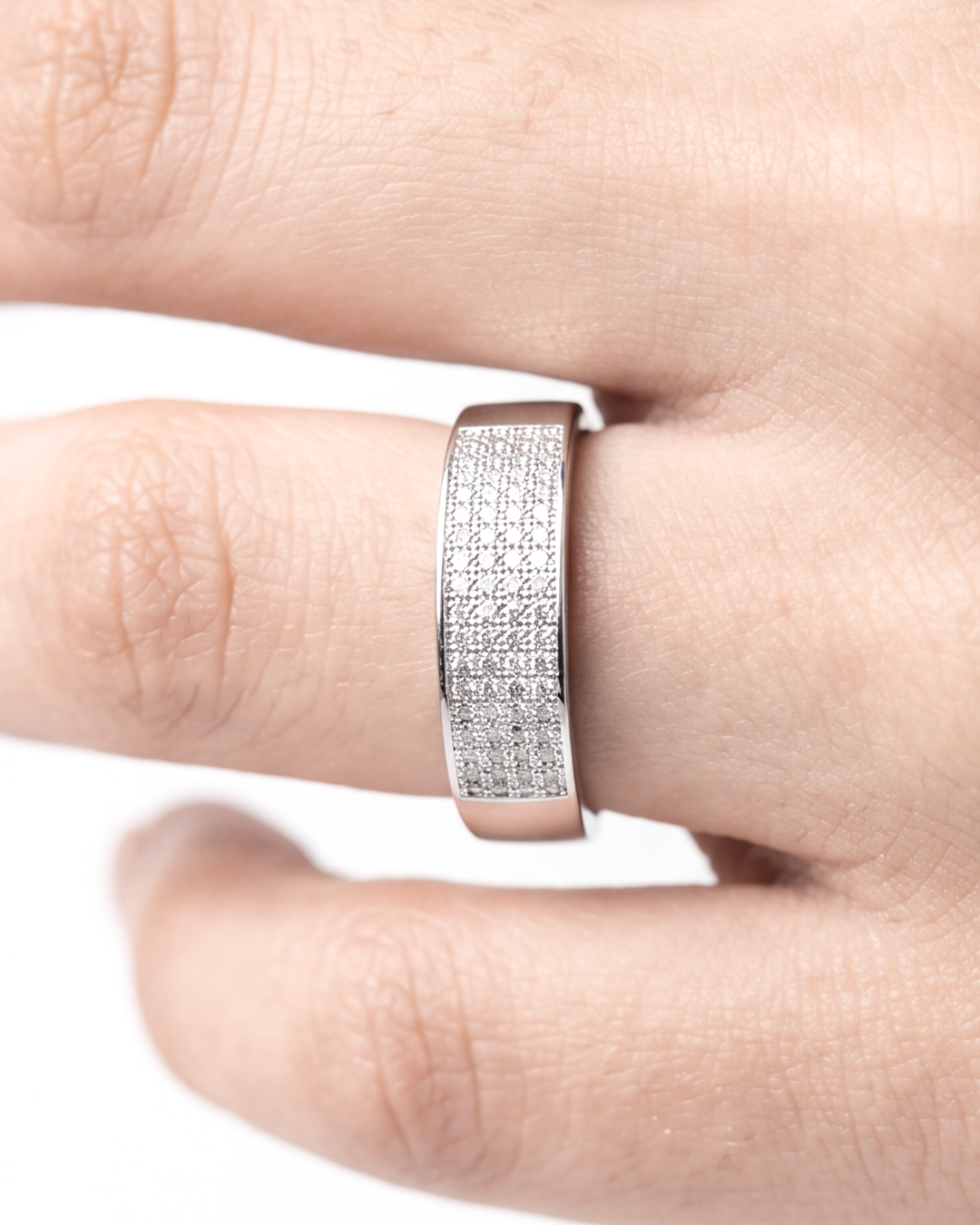 Aurora Pavé Band Ring – Small (4 Rows)