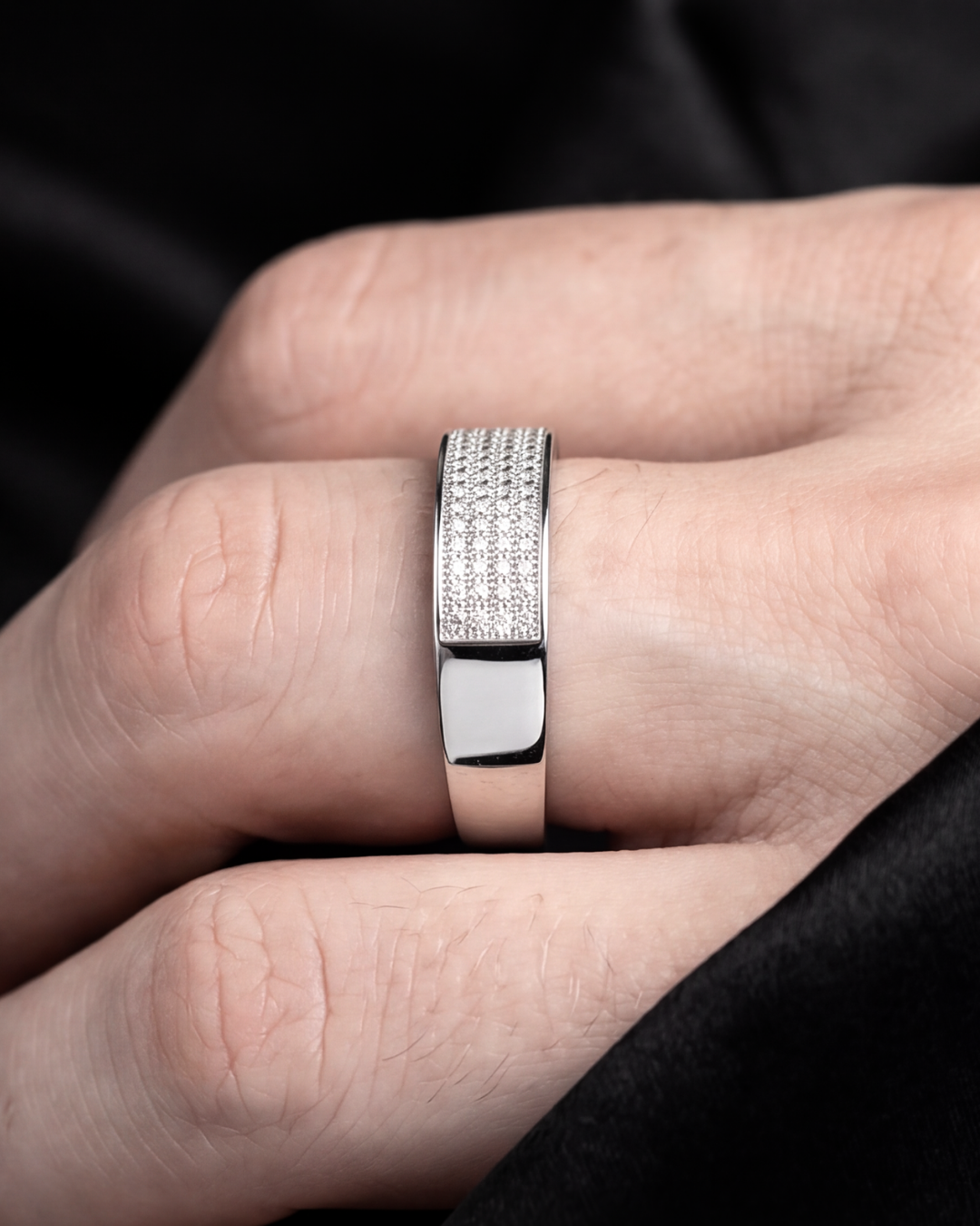 Aurora Pavé Band Ring – Small (4 Rows)