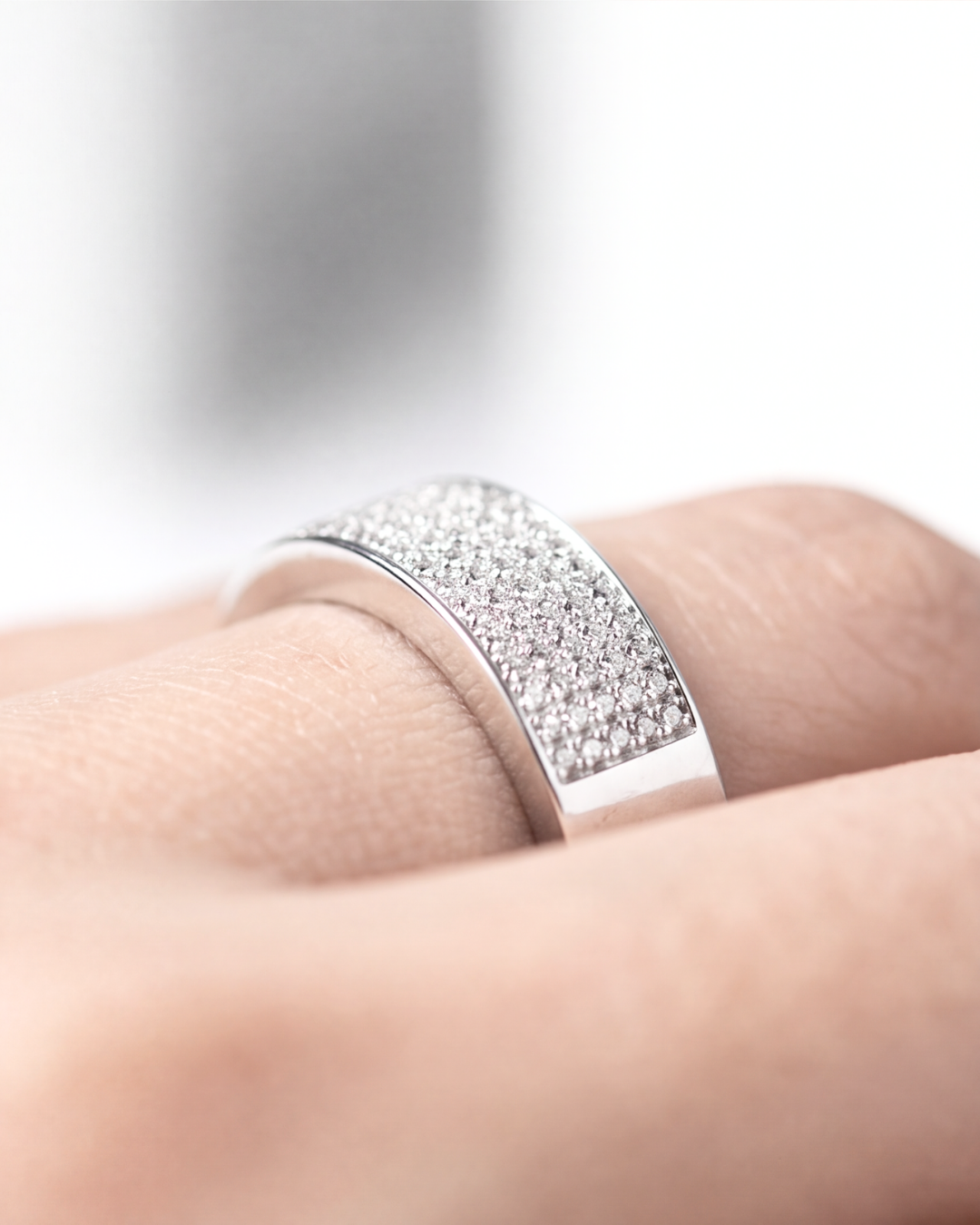 Aurora Pavé Band Ring – Small (4 Rows)
