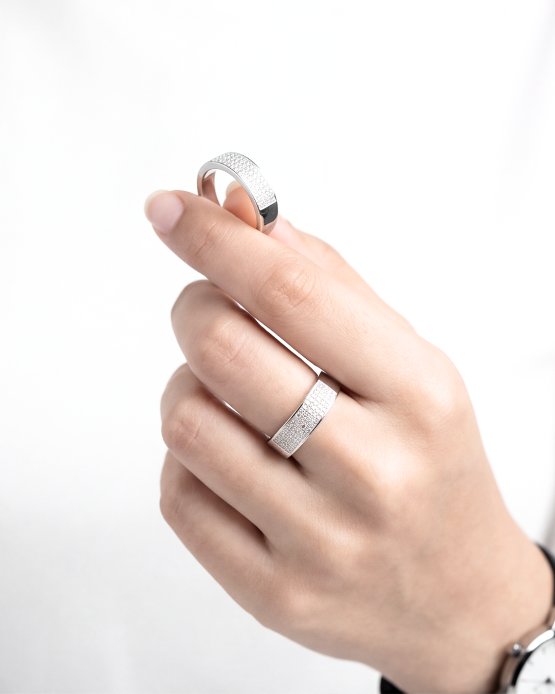 Aurora Pavé Band Ring – Small (4 Rows)