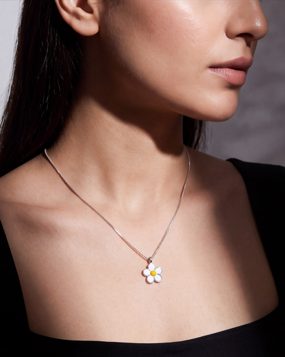 The Golden Daisy Pendant